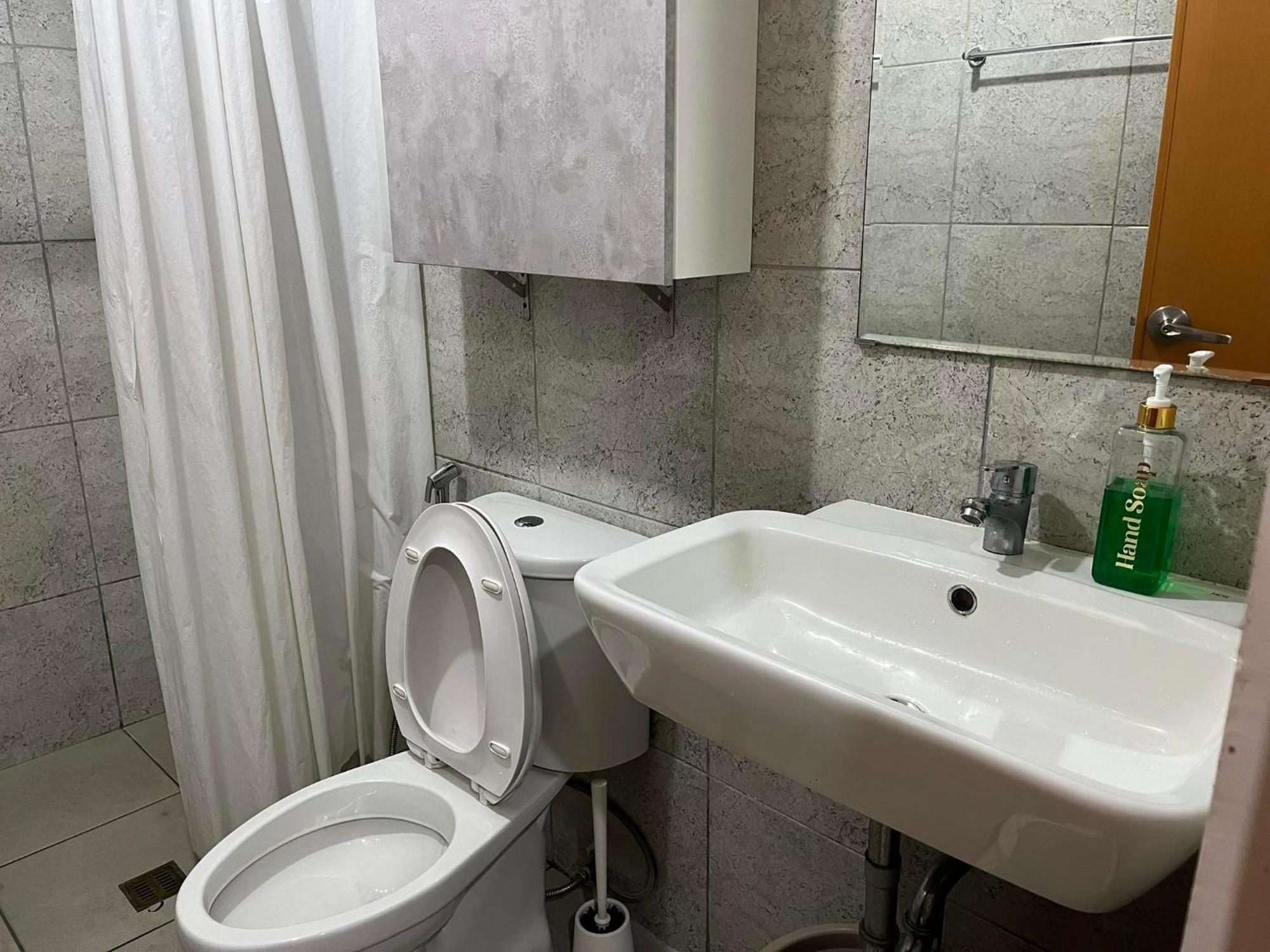 Ama Tower Residences, 8Th Flr, Near Dmw And Sm Megamall Mandaluyong Екстер'єр фото