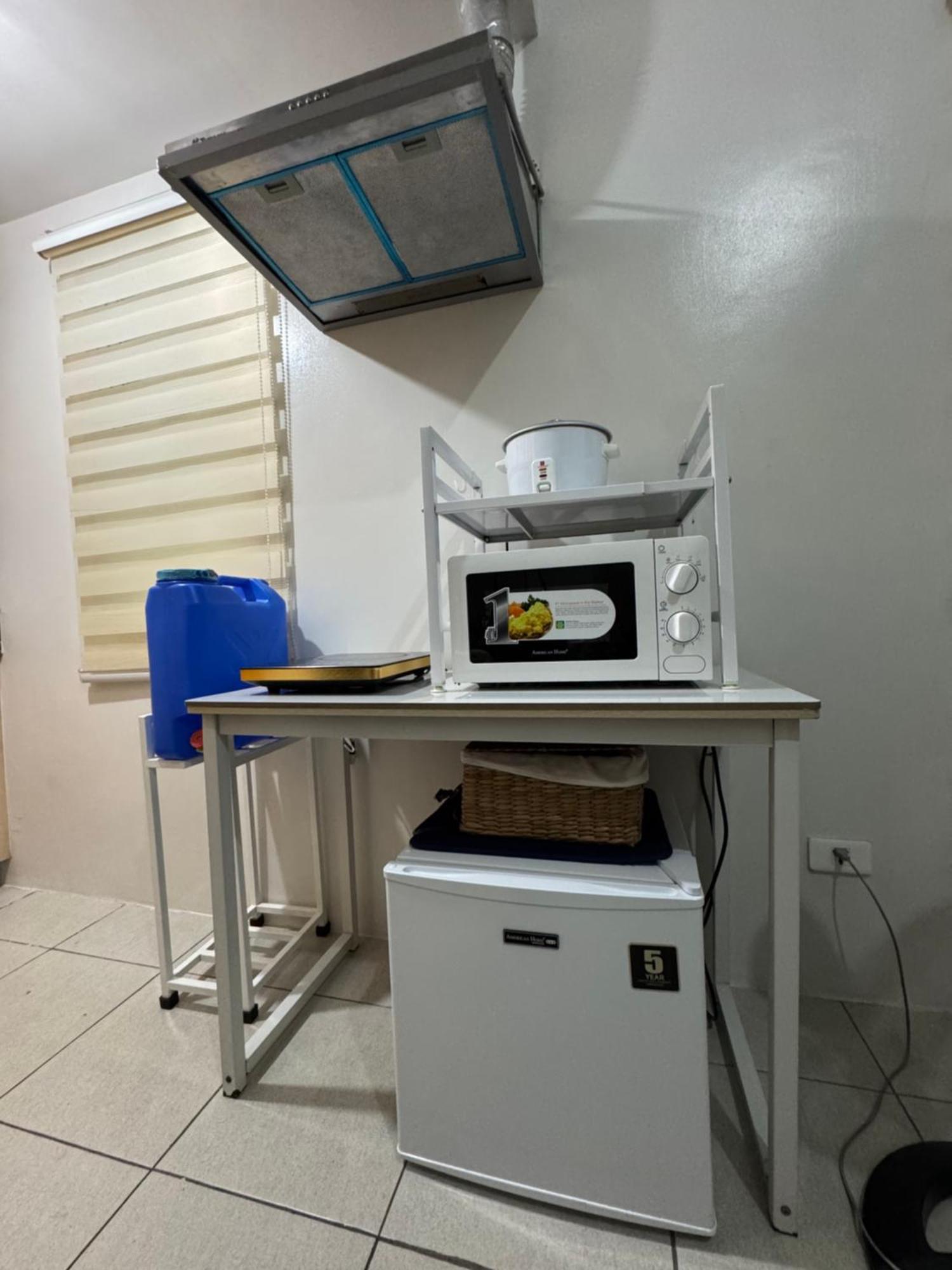 Ama Tower Residences, 8Th Flr, Near Dmw And Sm Megamall Mandaluyong Екстер'єр фото